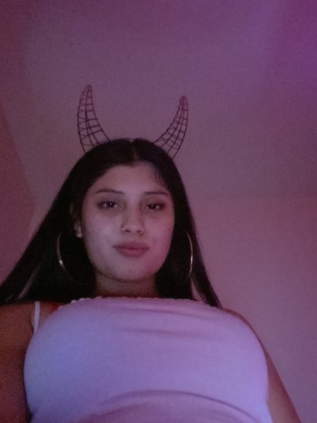 Lil Bvby model adult picture