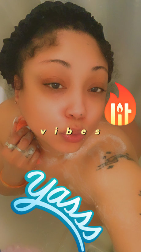 Milk Marie pornstar nude pictures