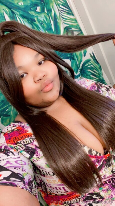 petite slut onlyfans naked images