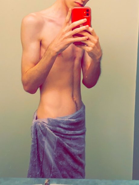 Greenie hot model img