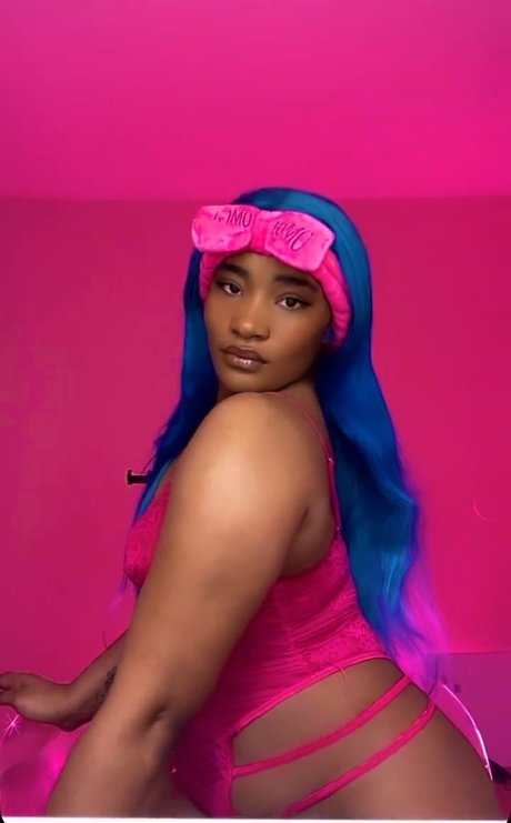 KittenKween_ perfect model photos