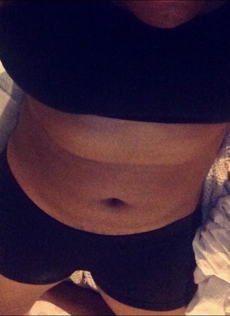 asian top onlyfans sexy photos