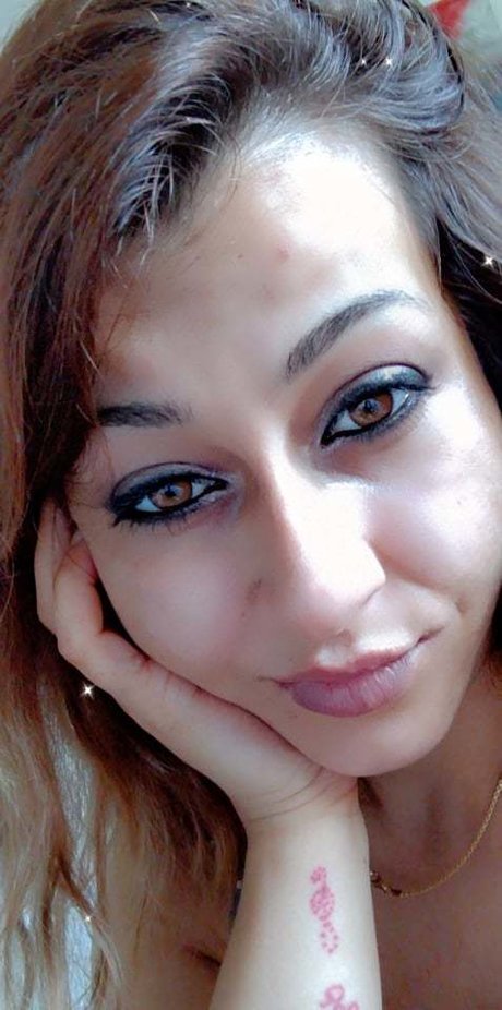 _Rebbecca_ pornographic model image