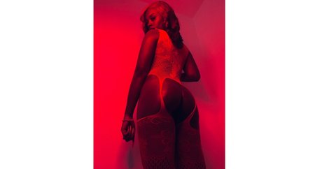 Raine Bankz xxx actress img