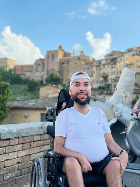 Rafael Hotrod_ nice model pic