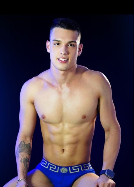 Noah Muller sex model pictures