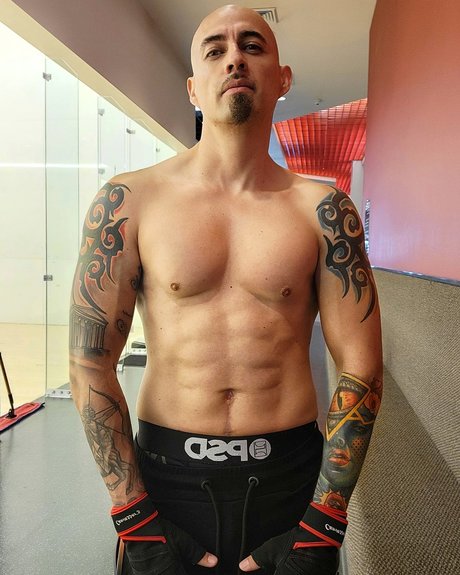 Mao M pornstar pictures