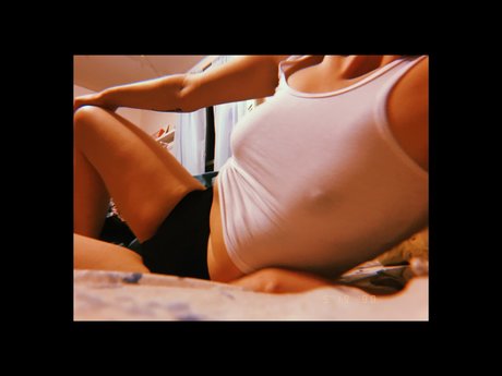 manicpixiegypsy model hot img