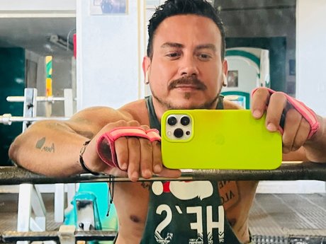 Roi Pineda nice pornstar picture