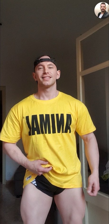 ROBERTO GONZALEZ pornstar naked pictures