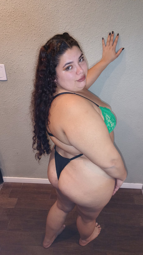 MartuBBW free actress photos