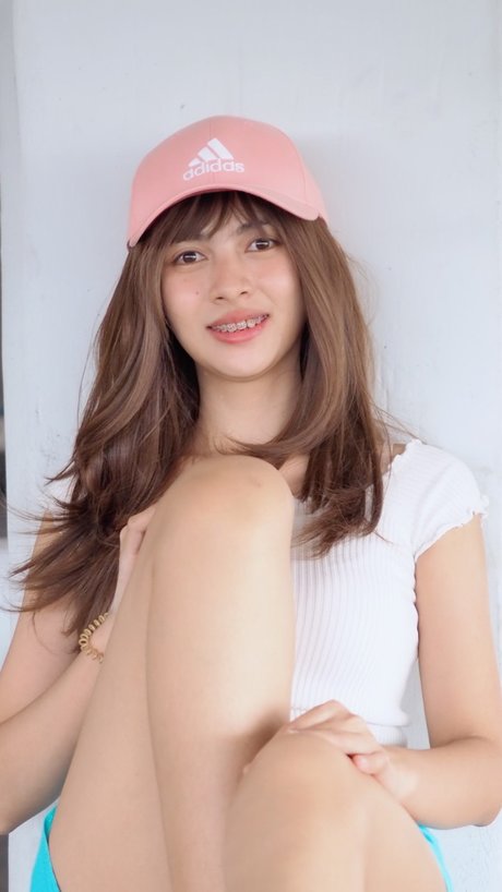 MARTINII nude star pictures