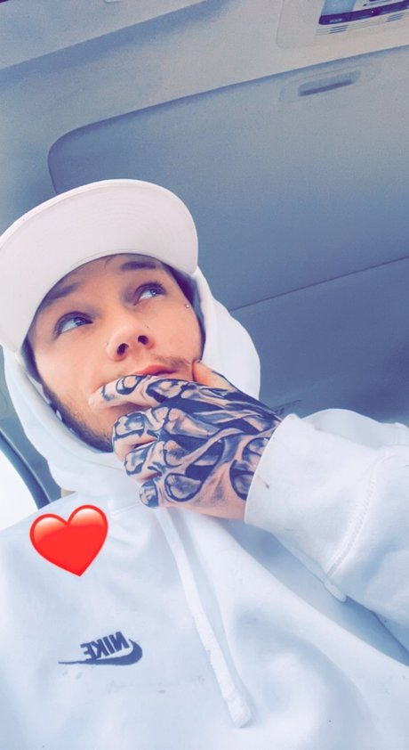 Daddy Charlie_ star art photo