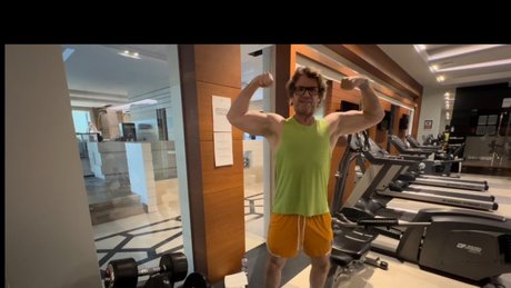 BabsFit erotic actress pics