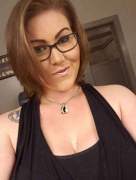 Bailey Stone erotic star pics