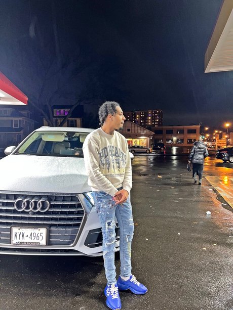 Lil Zoe model sexy pic