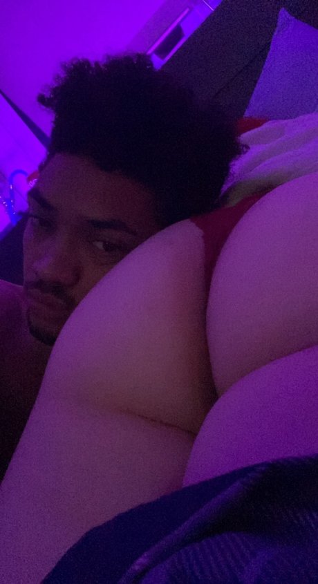 Bai and Beezy model nudes img