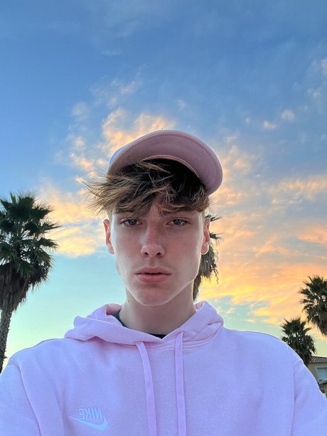 Maxence hot model photo