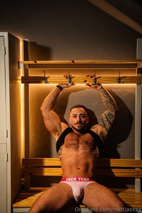 MAT AS URIBE erotic star photo