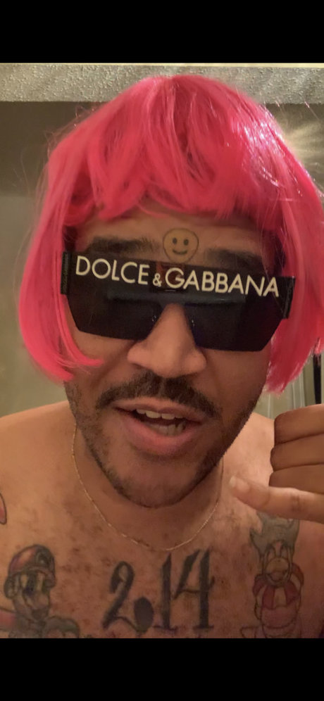 Master Bruce model adult photos