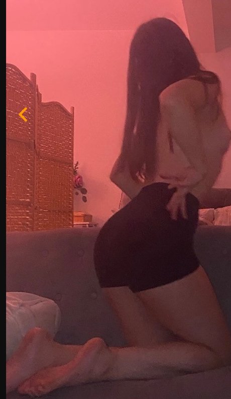 Little bb Bong pretty model photos