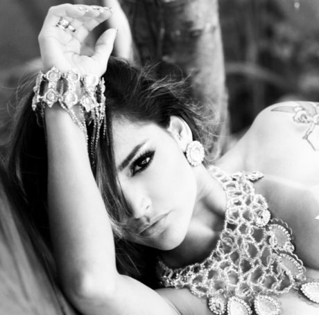 Mel Mattos star free picture