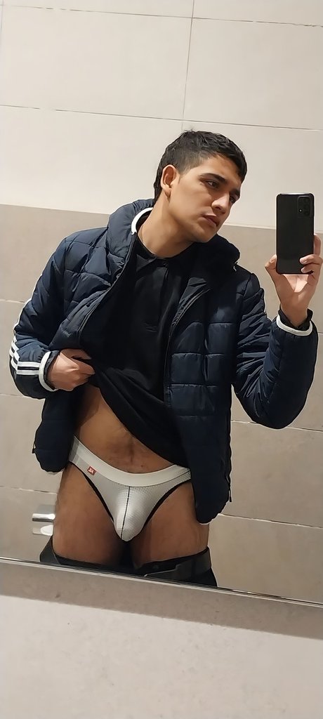 Bed Breaker exclusive star archive