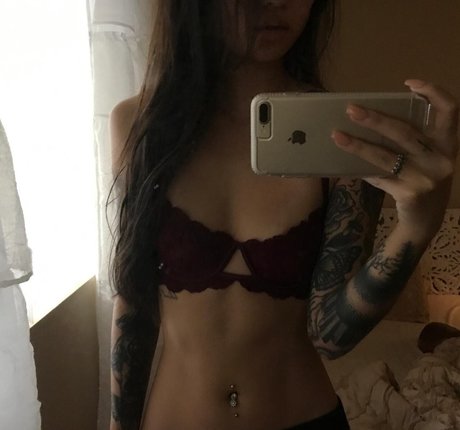 red hair onlyfans pretty picture