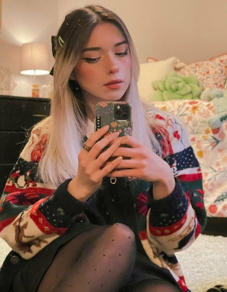 shelbygraces pornstar adult img