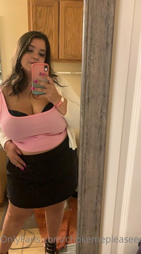 chokemepleaseeee pornstar free image