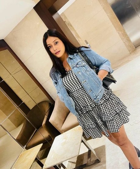 Real Goddessanna model adult pictures