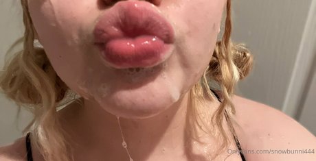 snowbunni444 adult star img