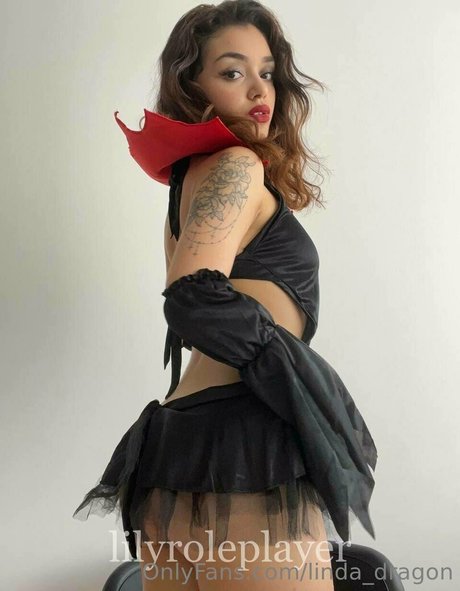 linda dragon model art galleries