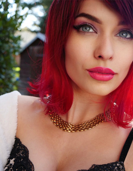 angelikarougefree pornographic model pic