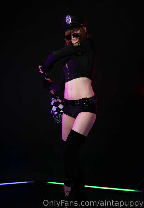 Aintapuppy hot star pics