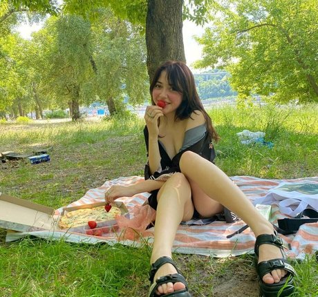 elliemooree sex pornstar pic