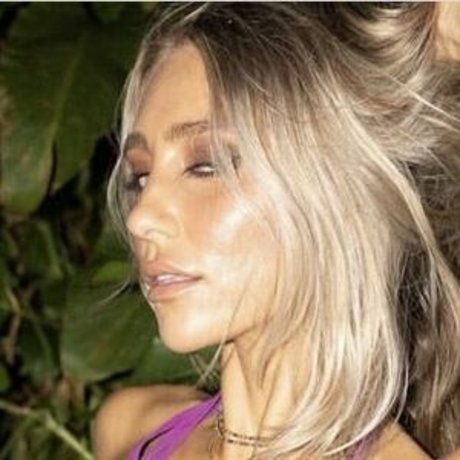 Madison Gillard hot star pictures