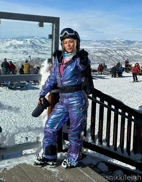 missnikkileigh sexy actress photo