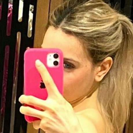 mommacelinex art actress image