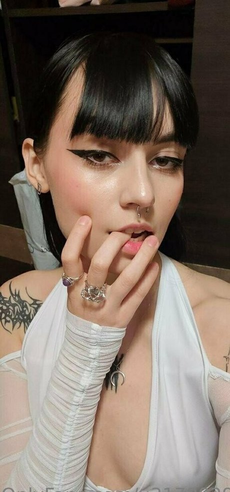 nefer titi xxx star top pictures