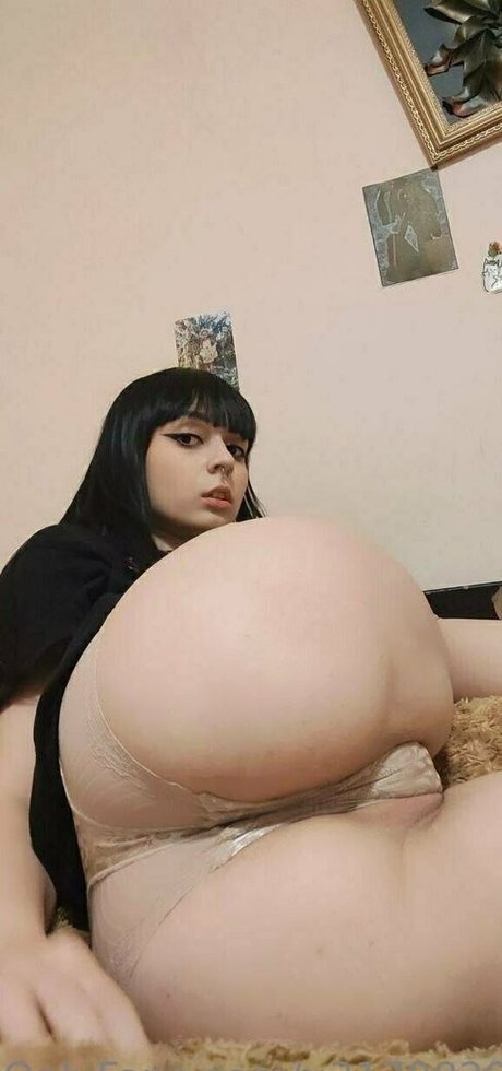 nefer titi xxx pretty actress pictures