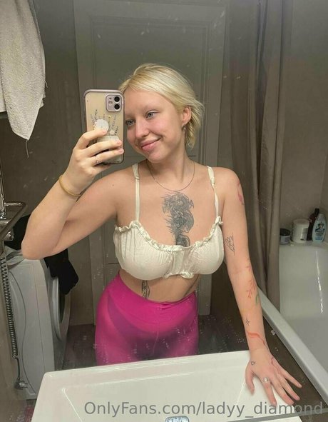 ladyy diamond model sexy galleries