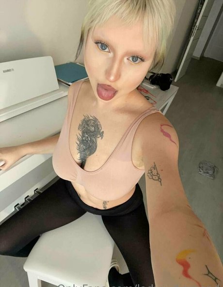 ladyy diamond perfect pornstar img