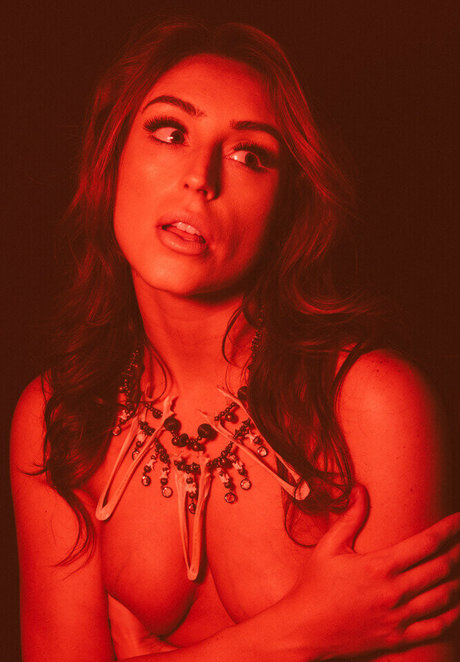 Christiana Cinn top star galleries