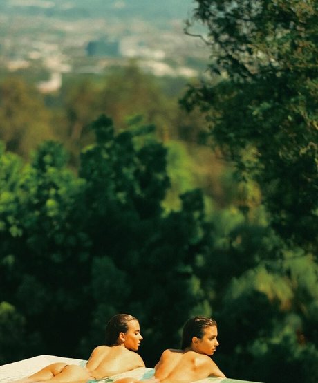 beyondthepinesmagazine pornstar art galleries