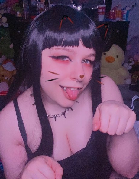 Meowmyks hot actress photo