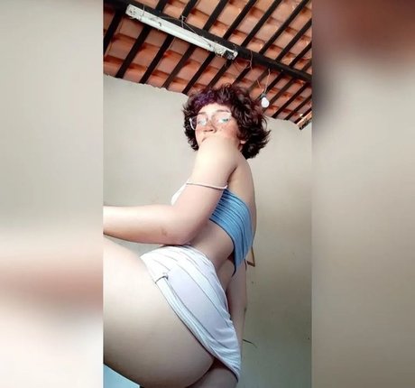 Lana Santhos pretty pornstar pic