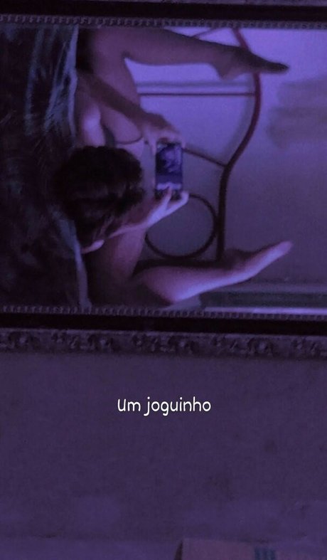 Lana Santhos star nude image