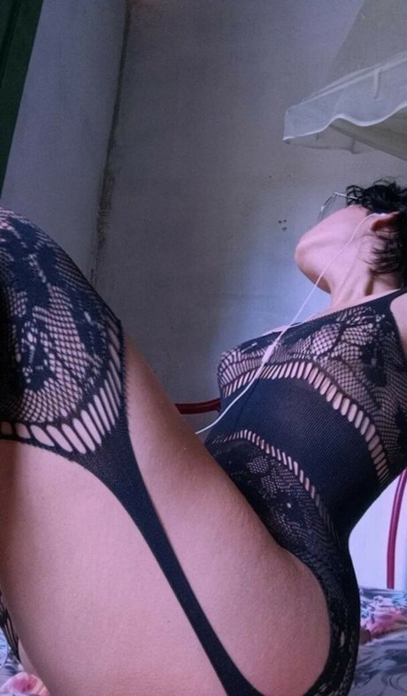 Lana Santhos top model pic