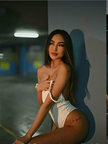 moan dandelion adult actress pics